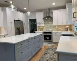 угловая кухня с островом Будапешт